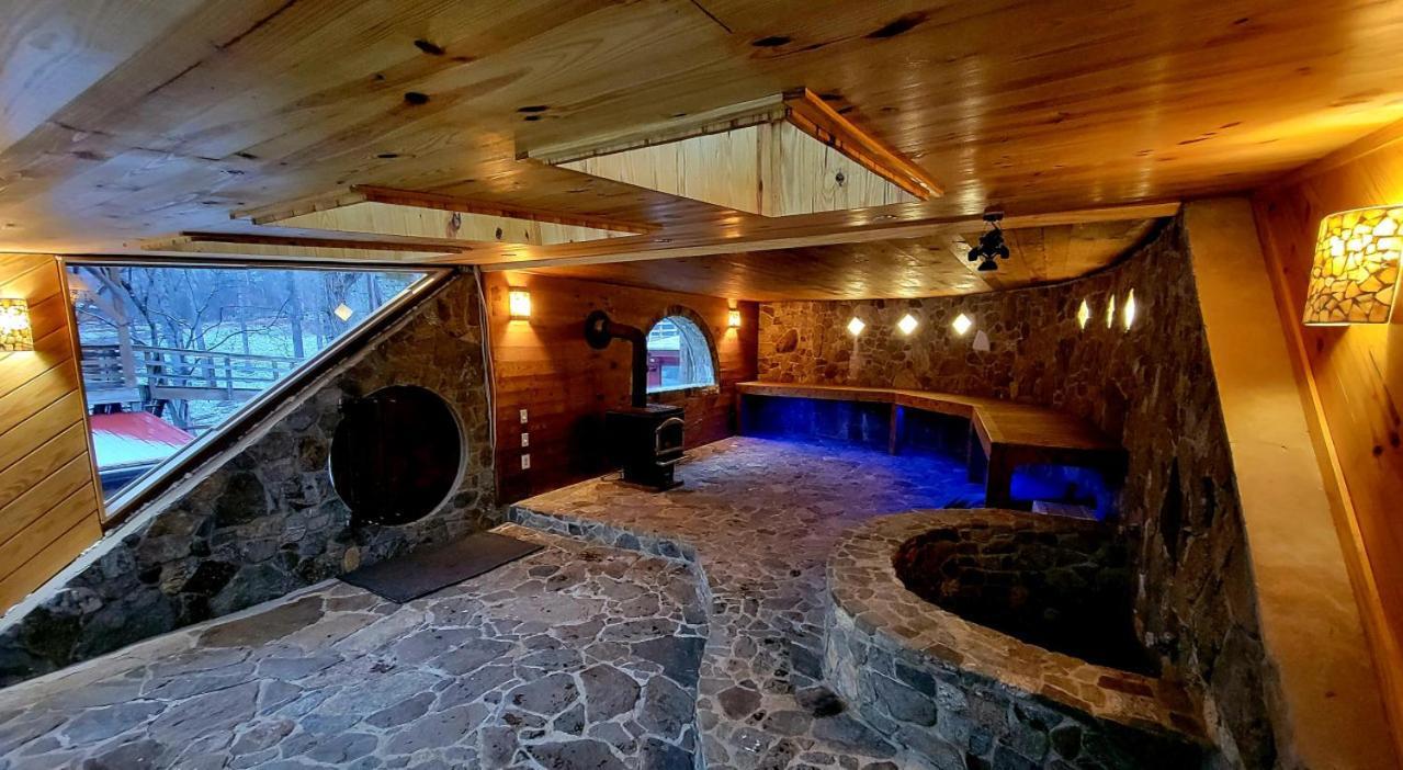 Shire Suite At White Lotus Eco Spa Retreat Stanardsville Esterno foto