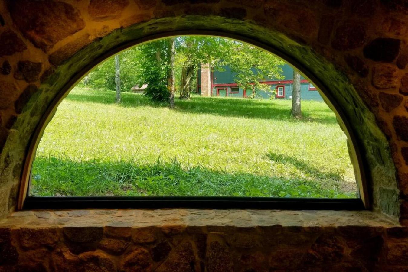 Shire Suite At White Lotus Eco Spa Retreat Stanardsville Esterno foto